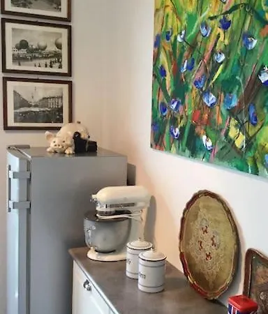 Lucherina شقة ستريزا